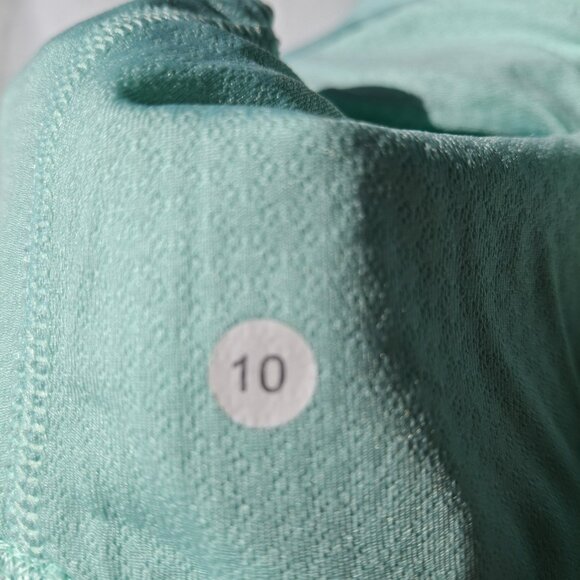 Lululemon Tank Top - Picture 6 of 6